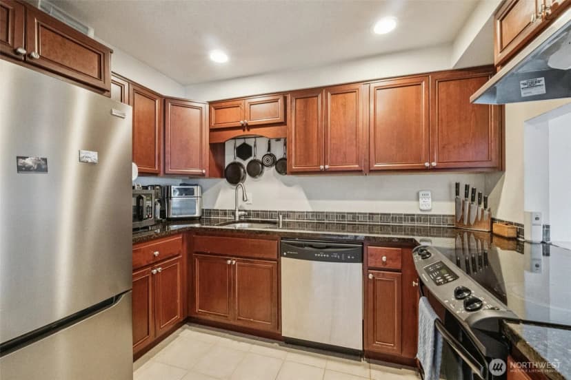 Property photo for 11419 Se 258th St #f302, Kent photo 9