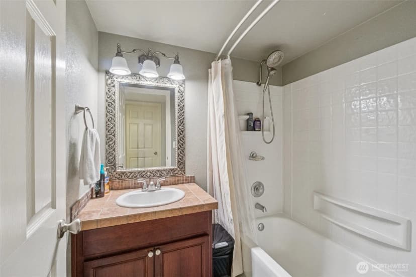 Property photo for 11419 Se 258th St #f302, Kent photo 14