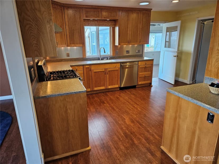 Property photo for 52 Libby Street, Sequim photo 9