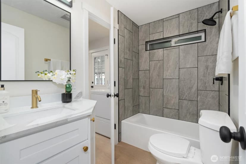Property photo for 1119 Park Cir, Bothell photo 15
