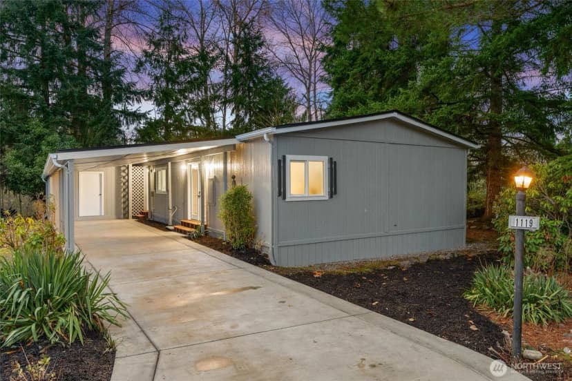 Property photo for 1119 Park Cir, Bothell