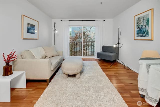 Property photo for 323 Queen Anne Avenue N #408, Seattle photo 3
