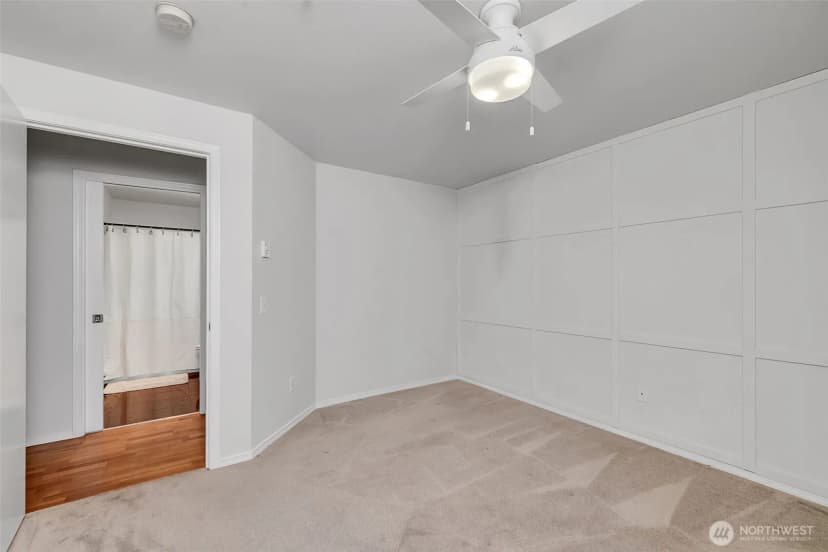 Property photo for 323 Queen Anne Avenue N #408, Seattle photo 14