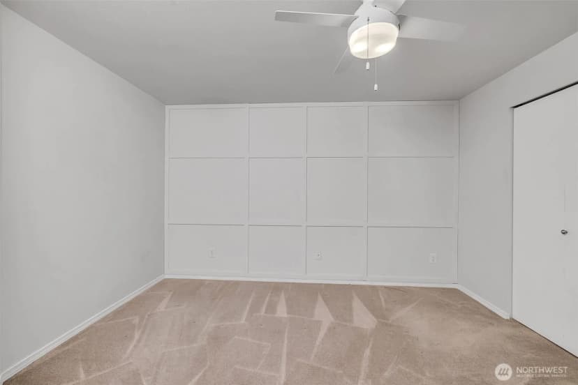 Property photo for 323 Queen Anne Avenue N #408, Seattle photo 13