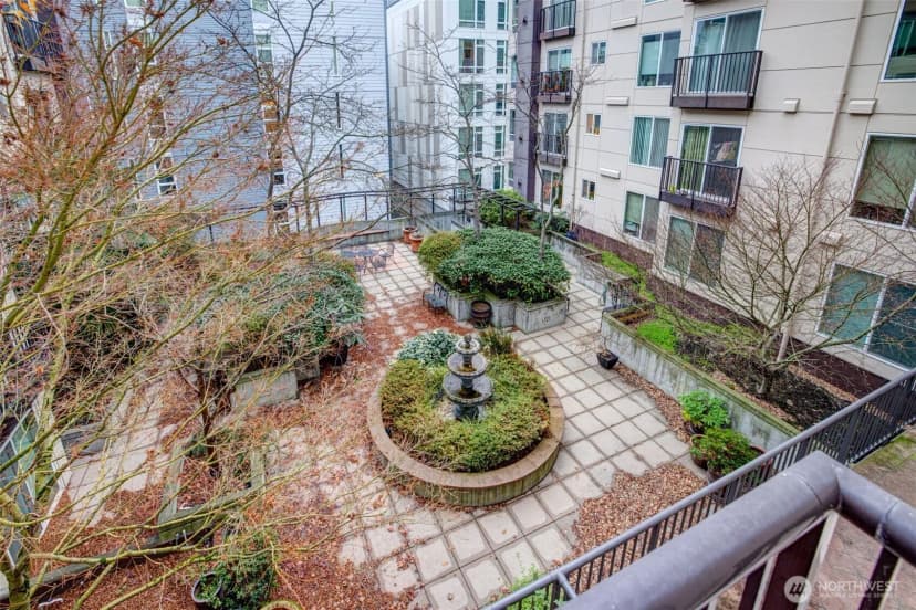 Property photo for 323 Queen Anne Avenue N #408, Seattle photo 20