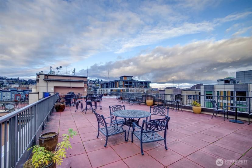 Property photo for 323 Queen Anne Avenue N #408, Seattle photo 27