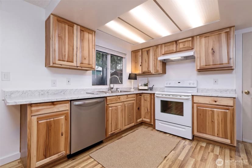 Property photo for 531 E Birch Street, Shelton photo 8