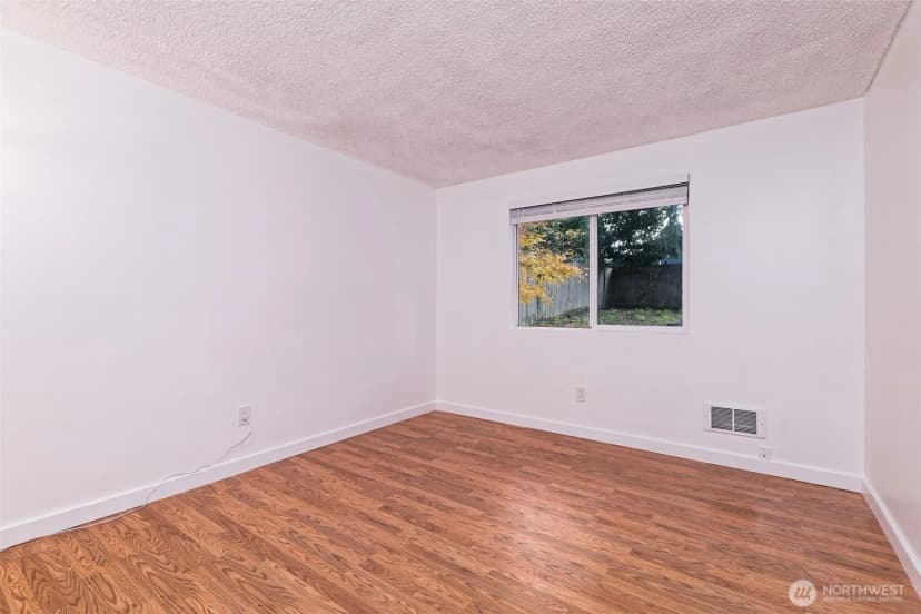 Property photo for 531 E Birch Street, Shelton photo 11