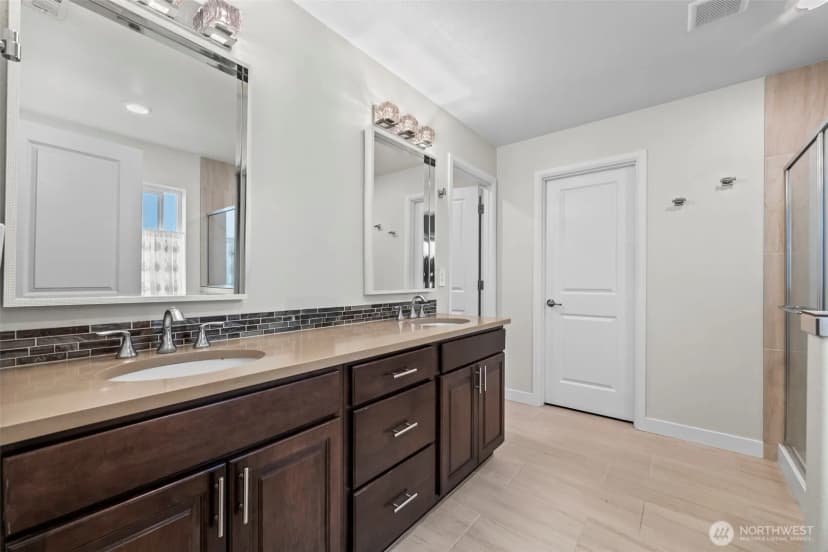 Property photo for 10339 Driftwood Avenue, Gig Harbor photo 11