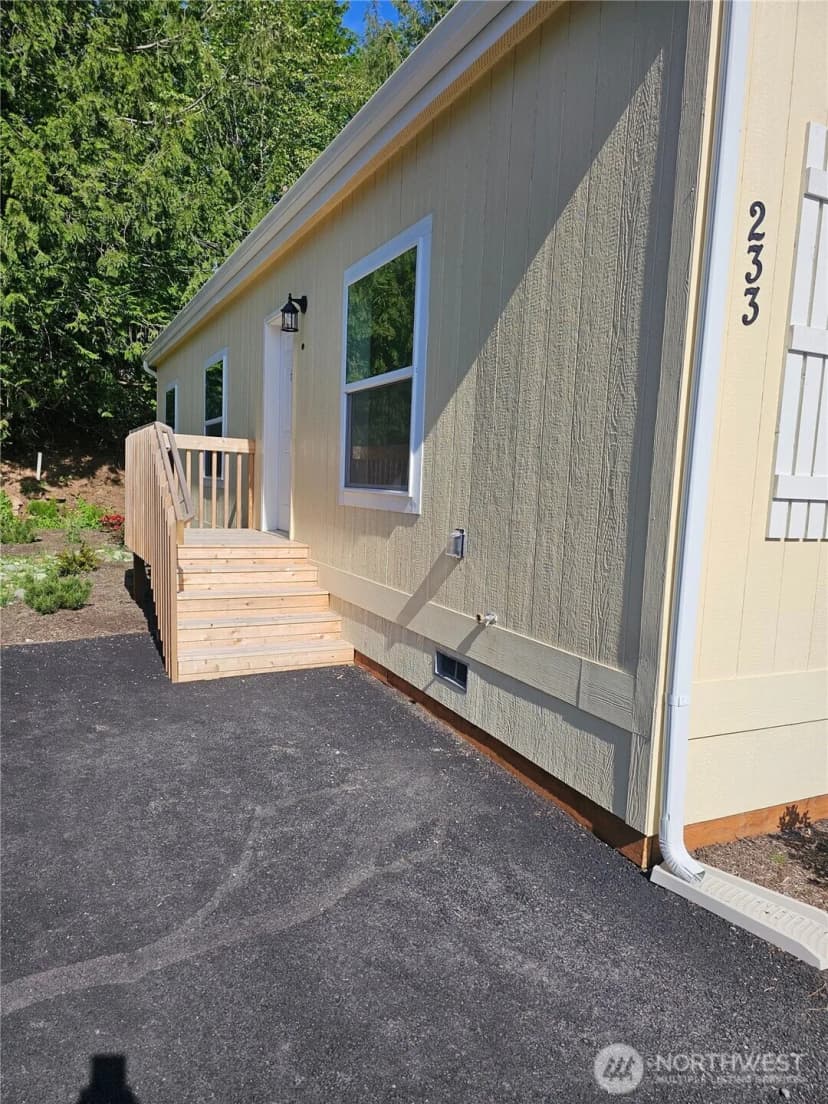 Property photo for 31108 3rd Avenue #233, Black Diamond photo 2