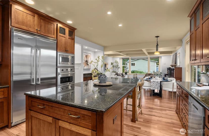 Property photo for 16305 Se 37th Street, Bellevue photo 11