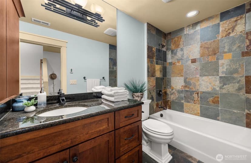 Property photo for 16305 Se 37th Street, Bellevue photo 32