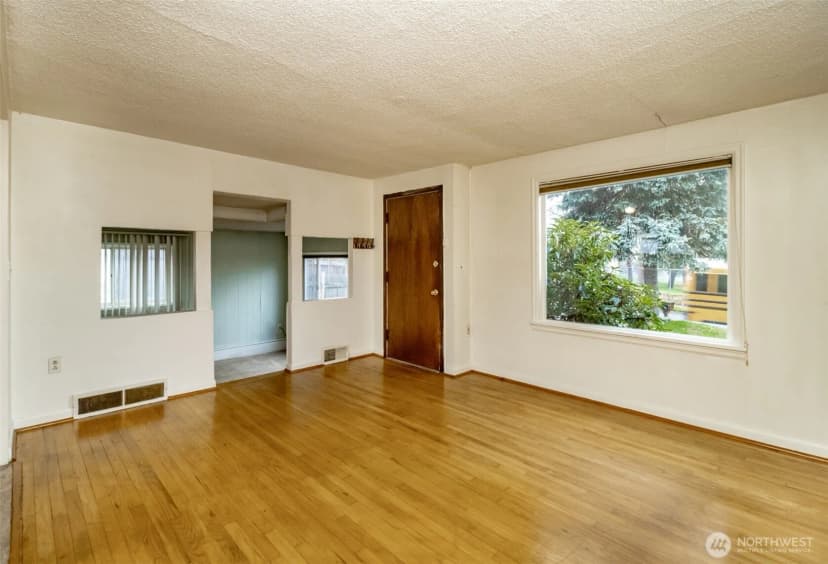 Property photo for 4435 S 144th St, Tukwila photo 14