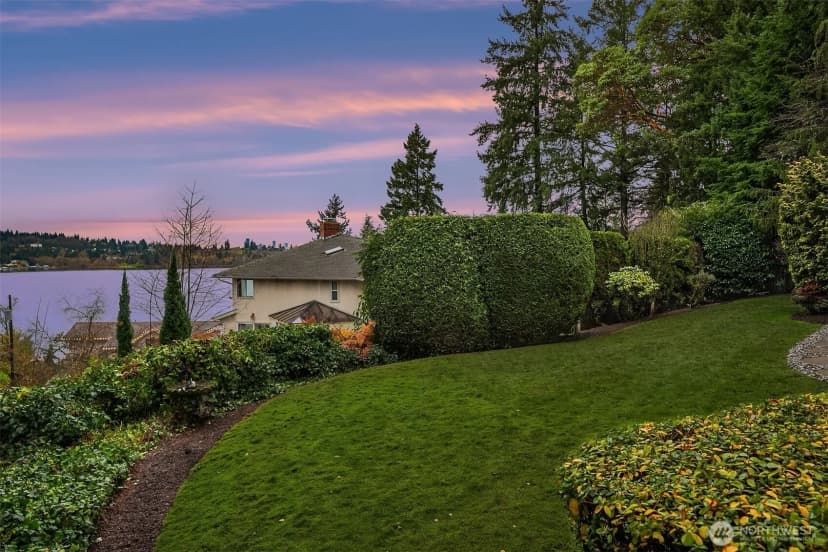 Property photo for 10001 Se 25th Street, Bellevue photo 27