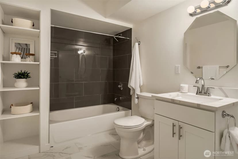 Property photo for 10001 Se 25th Street, Bellevue photo 26