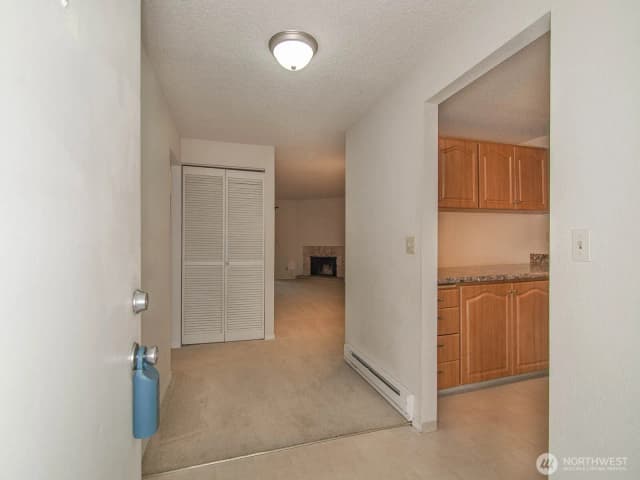 Property photo for 14527 Ne 40th Street #g204, Bellevue photo 2