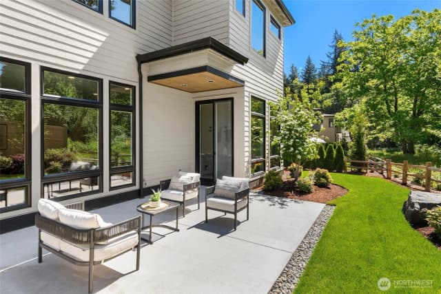Property photo for 21017 Se 80th Street, Issaquah photo 4
