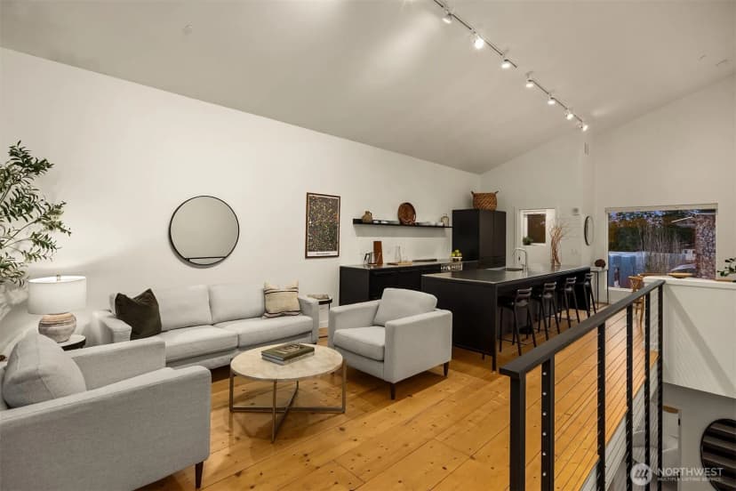 Property photo for 522 Madrona Way Ne #4, Bainbridge Island photo 6