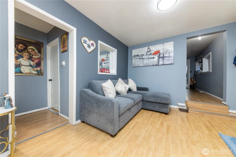 Property photo for 9264 57th Avenue S, Seattle photo 13