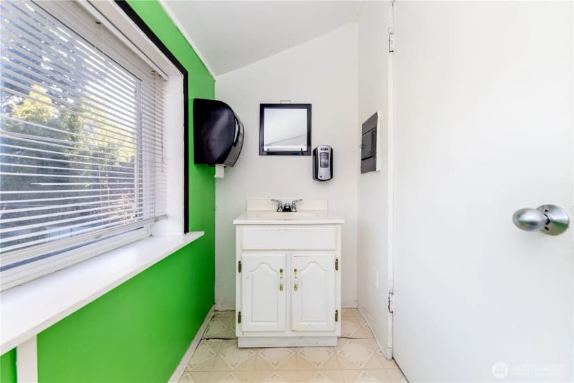 Property photo for 9264 57th Avenue S, Seattle photo 9