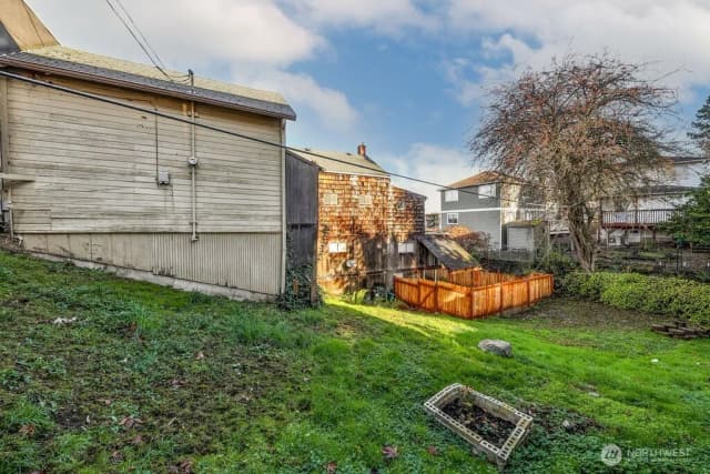 Property photo for 9264 57th Avenue S, Seattle photo 2