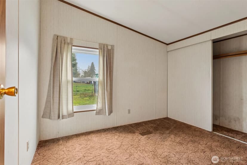 Property photo for 1612 W Young Street, Elma photo 18