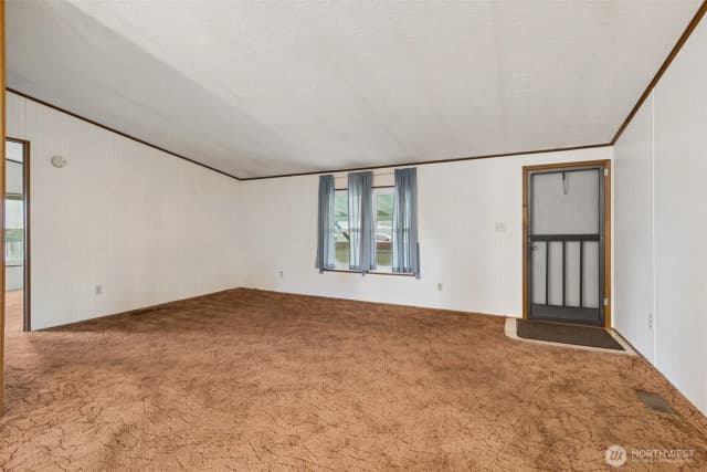 Property photo for 1612 W Young Street, Elma photo 4