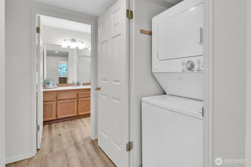 Property photo for 3941 226th Place Se #211, Issaquah photo 28