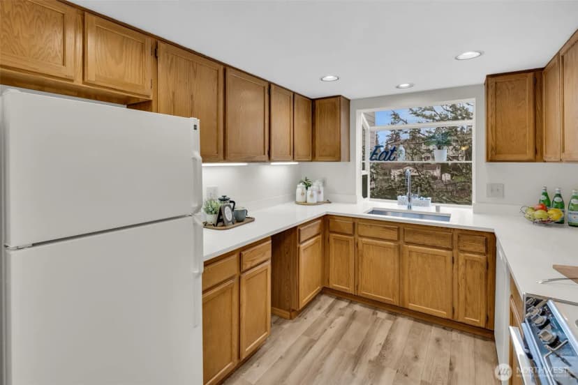 Property photo for 3941 226th Place Se #211, Issaquah photo 14