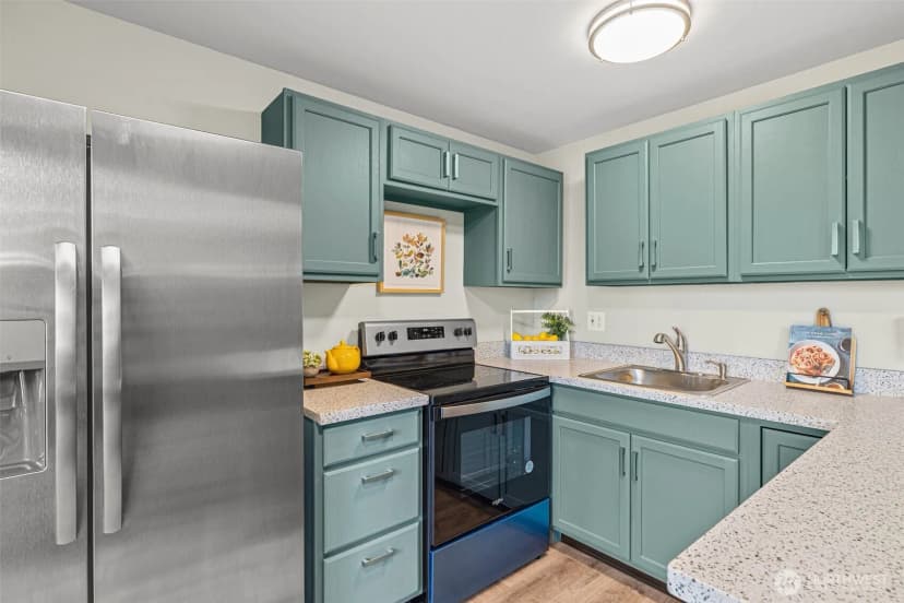 Property photo for 1020 S 230th Street #b108, Des Moines photo 2