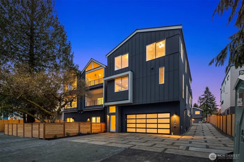 Property photo for 13546 39th Avenue Ne, Seattle