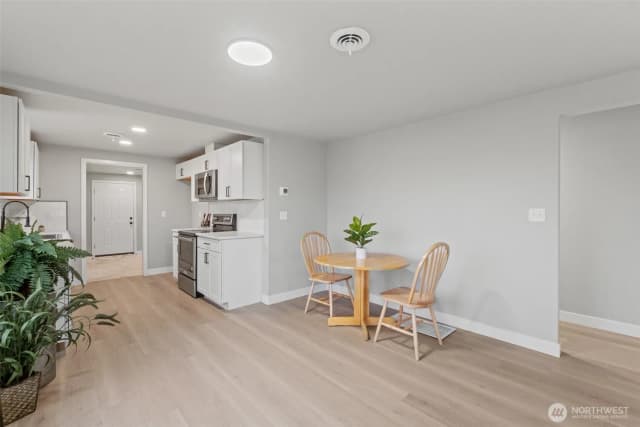 Property photo for 307 3rd Avenue Ne, Quincy photo 4