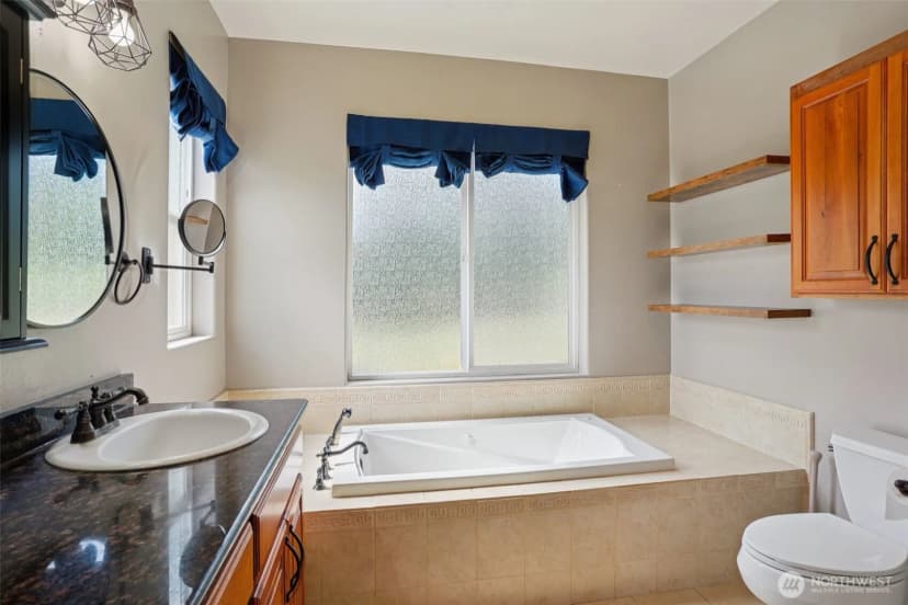 Property photo for 12619 240th Street Court E, Graham photo 15
