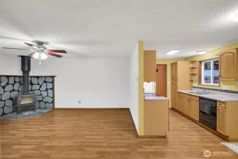 Property photo for 12302 114th Avenue E, Puyallup photo 6
