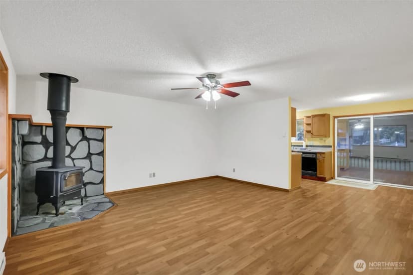 Property photo for 12302 114th Avenue E, Puyallup photo 3