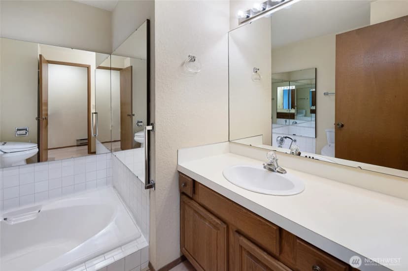 Property photo for 241 Warbass Way #a202, Friday Harbor photo 13