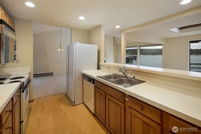 Property photo for 241 Warbass Way #a202, Friday Harbor photo 10