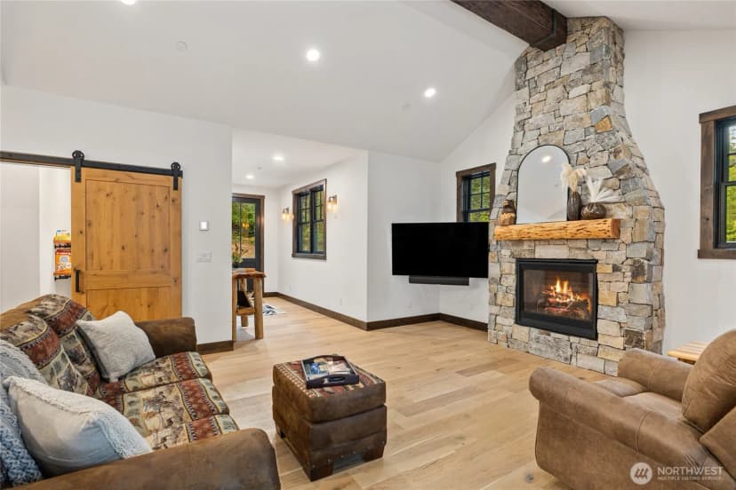 Property photo for 140 Big Rock Lane, Cle Elum photo 5