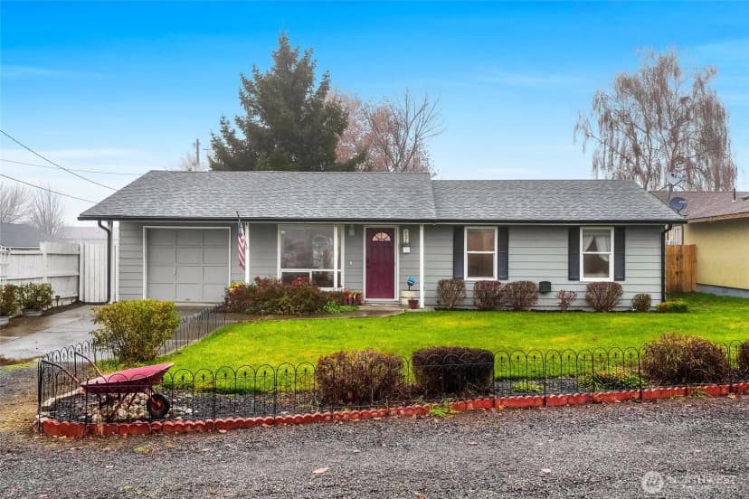 Property photo for 326 W 8th St, Warden photo 2