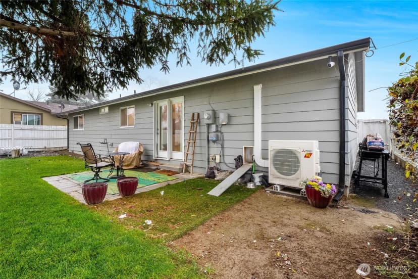 Property photo for 326 W 8th St, Warden photo 24