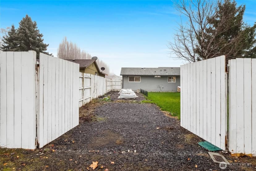 Property photo for 326 W 8th St, Warden photo 28