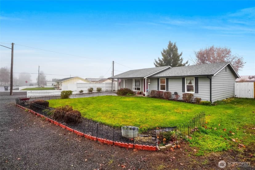 Property photo for 326 W 8th St, Warden