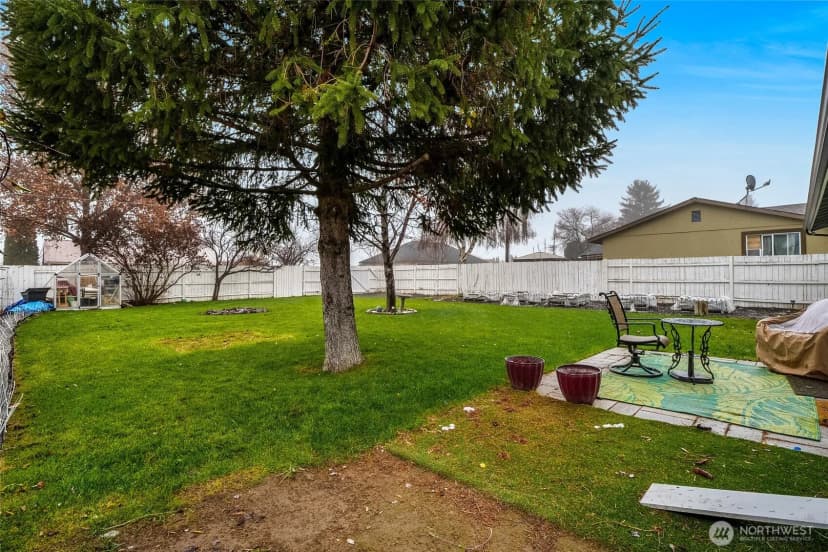 Property photo for 326 W 8th St, Warden photo 23