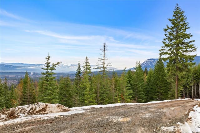 Property photo for 901 Whisper Creek Drive, Cle Elum photo 3