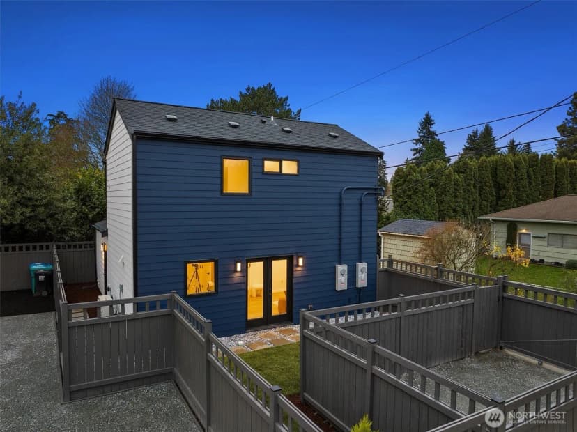Property photo for 9003 30th Avenue Sw #b, Seattle photo 25