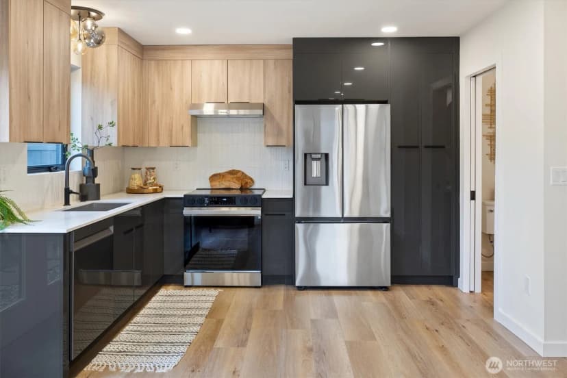 Property photo for 9003 30th Avenue Sw #b, Seattle photo 8