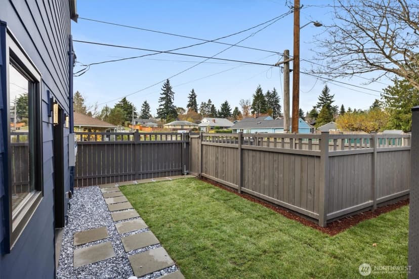 Property photo for 9003 30th Avenue Sw #b, Seattle photo 27
