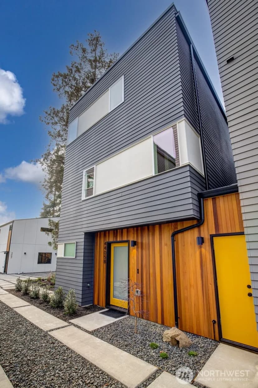 Property photo for 4405 B S Holly Street, Seattle