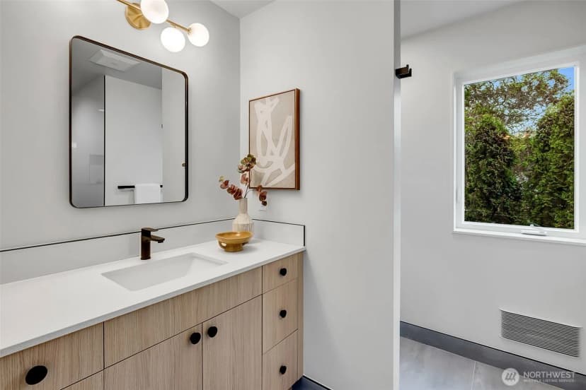 Property photo for 4405 B S Holly Street, Seattle photo 15