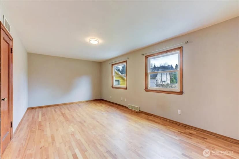 Property photo for 15214 149th Avenue Se, Renton photo 11